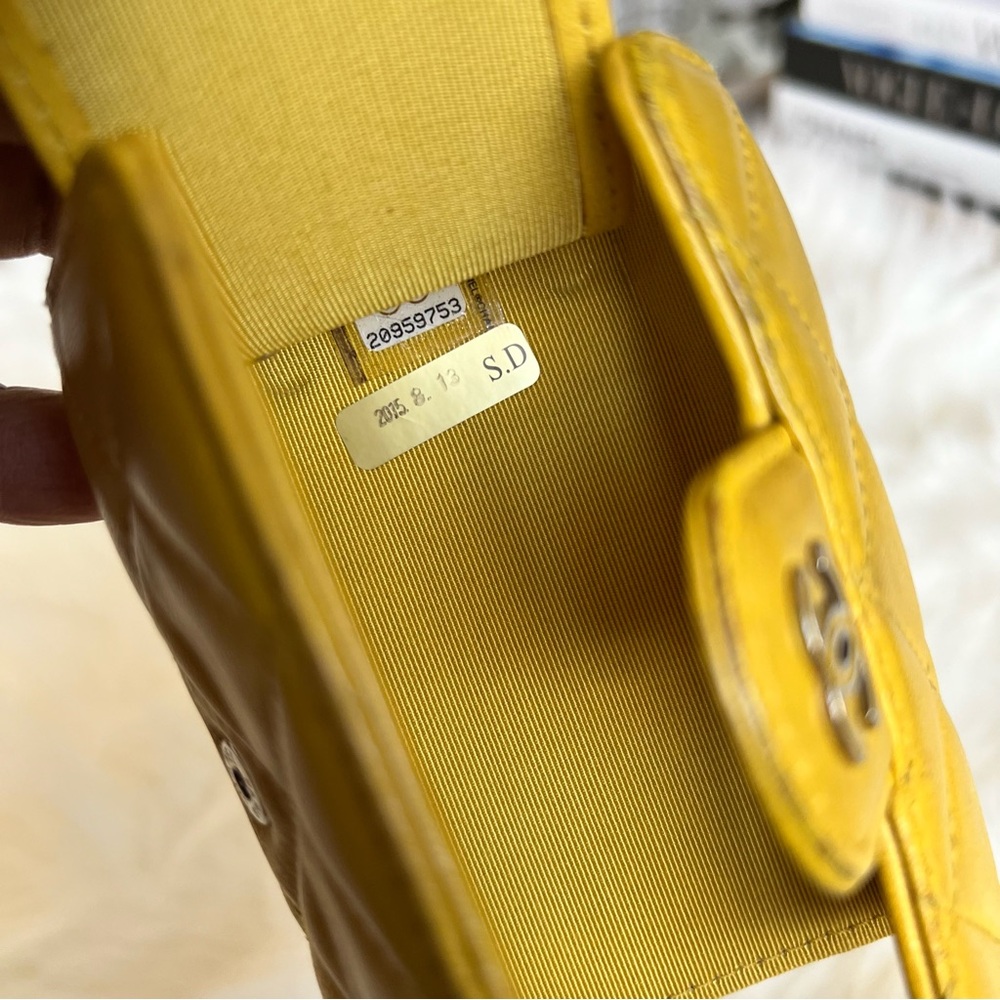 CHANEL Pre-loved Yellow Lambskin 6 Key Holder ☀️ - Picture 12 of 14